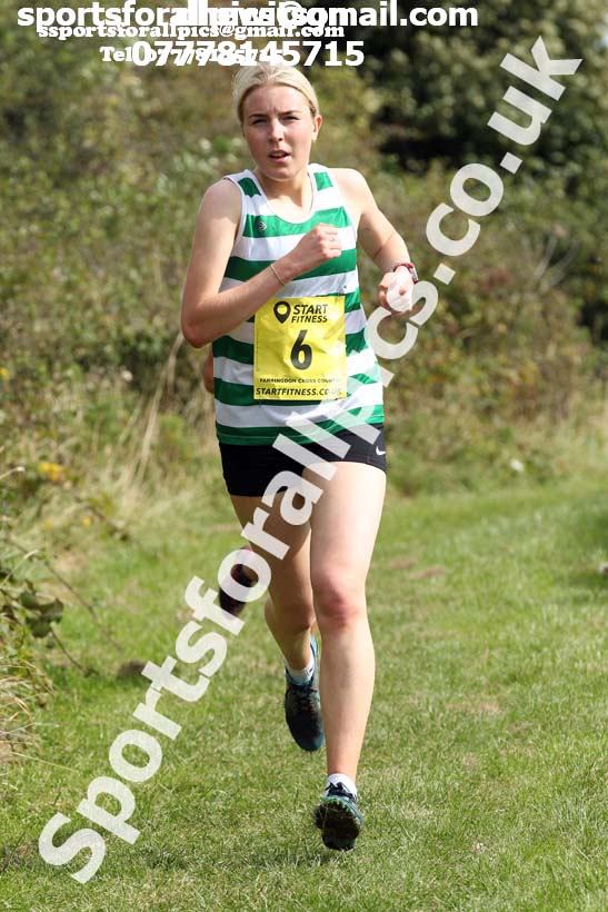 Senior womens relay 2019 Sunderland Harriers Open Cross Country. Photo:  David T. Hewitson/Sports for All Pics